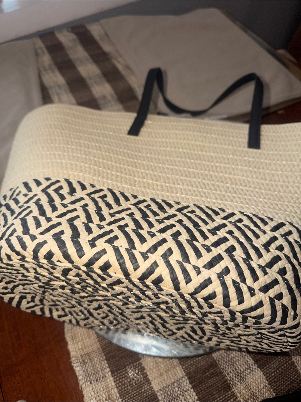 Luxury Cream and Black Woven Straw Tote with Logo nwt - Picture 8 of 14